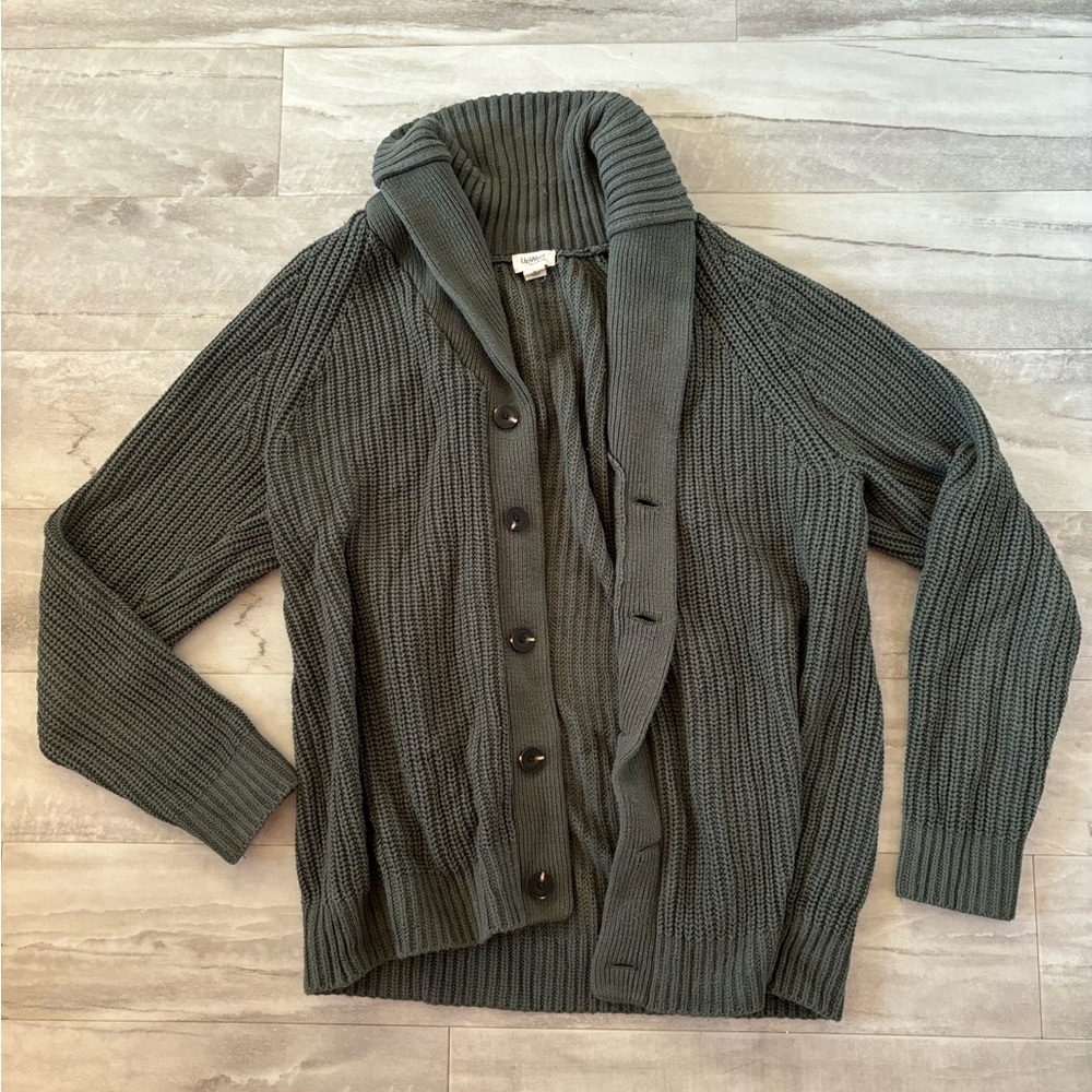 men’s chunky knit green cardigan